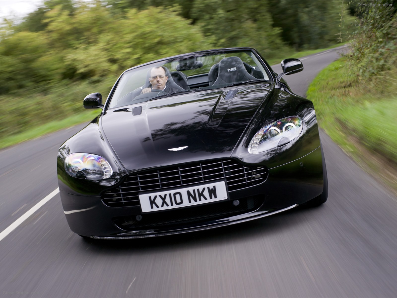 Aston Martin V8 Vantage N420 Roadster